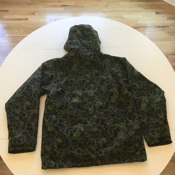 VANS GREEN SKULL CAMO SNOW BOARDING / SKI JACKET - Picture 9 of 16